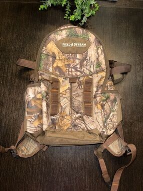 Field & Stream Camouflage Men's Outdoor Backpack in Brown and Green